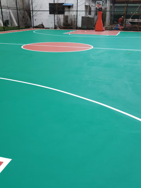 柞水 球场长期使用易出现地面开裂